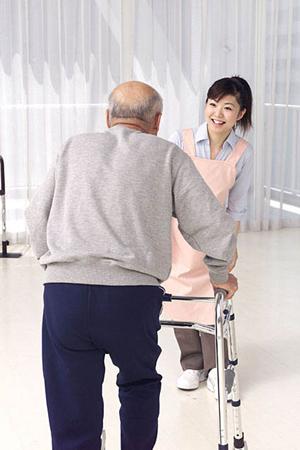 大林町の内科で最新鋭の心電図計検査